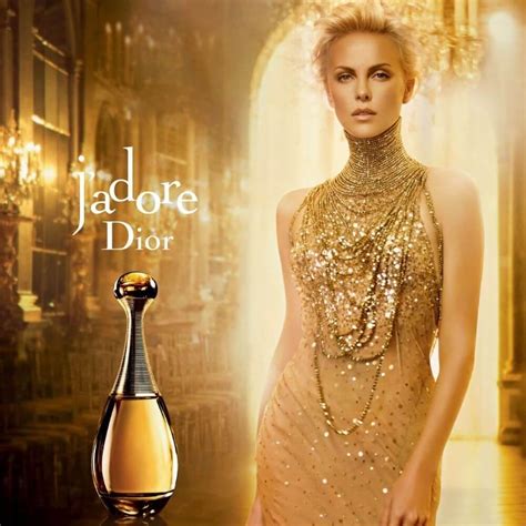 dior j'adore parfüm|j'adore Dior perfume model.